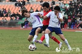 对抗“上头”（Tilt）：职业选手如何处理连败后的心态崩塌？（连败引发的“上头”：职业选手如何稳住心态？）