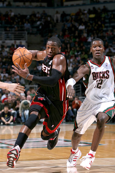 追平了他们 追平了他们